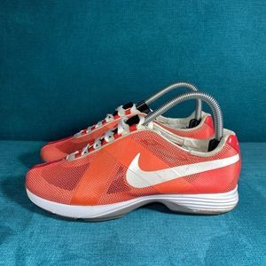 Size 6.5 - Women’s Nike hyper fuse Golf shoes